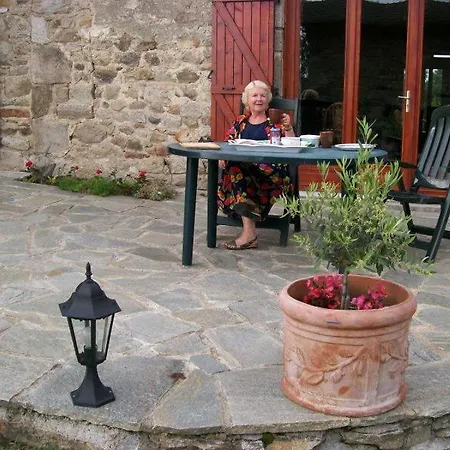 Les Sorbiers Tatil Evi